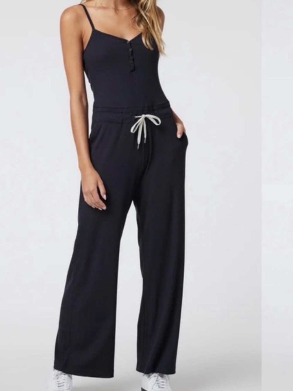 VUORI Pose Henley Jumpsuit Style VW4066 Black VNeck 4 Button with Bra wide leg S
